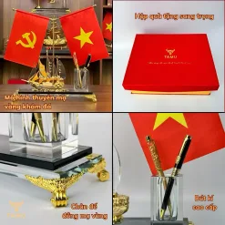 Chi tiết hộp cắm bút thuyền 5 cánh 2 cờ