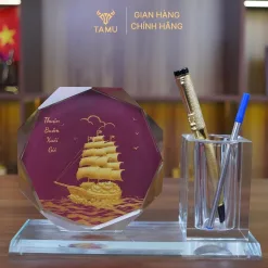 Cúp pha lê để bàn kèm ống cắm bút thuận buồm xuôi gió hình 3