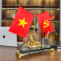 Hộp cắm bút thuyền 5 cánh 2 cờ hình 3