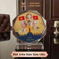 Cúp Pha Lê Để Bàn TAMU Tự Hào Việt Nam In UV Cao Cấp 3D Trang Trí Bàn Làm Việc, Quà Lưu Niệm