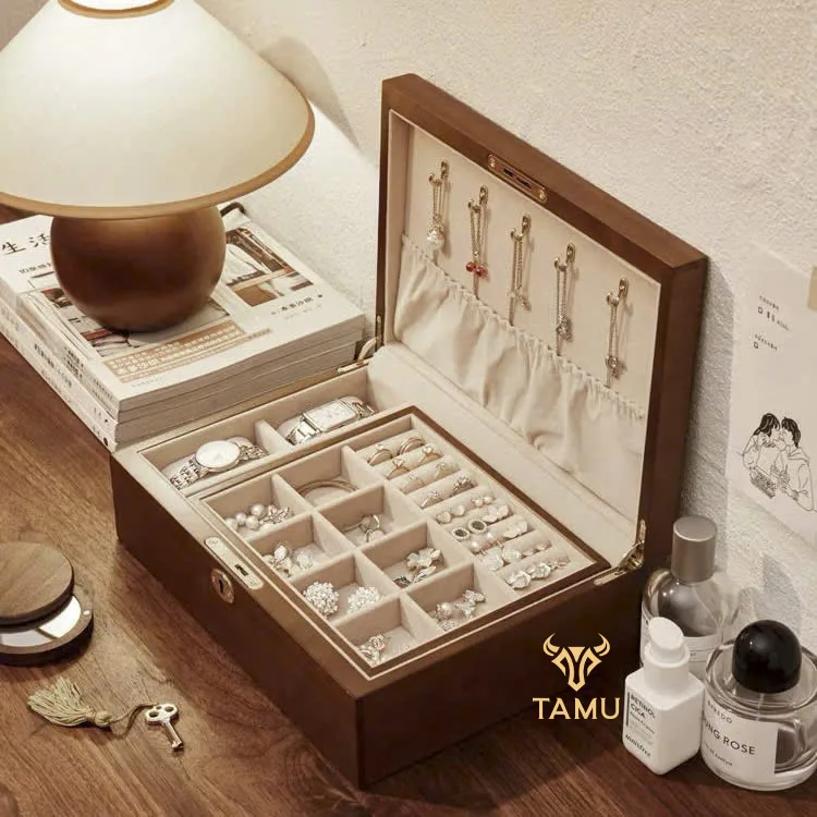 Quà tặng sinh nhật sếp nữ tinh tế