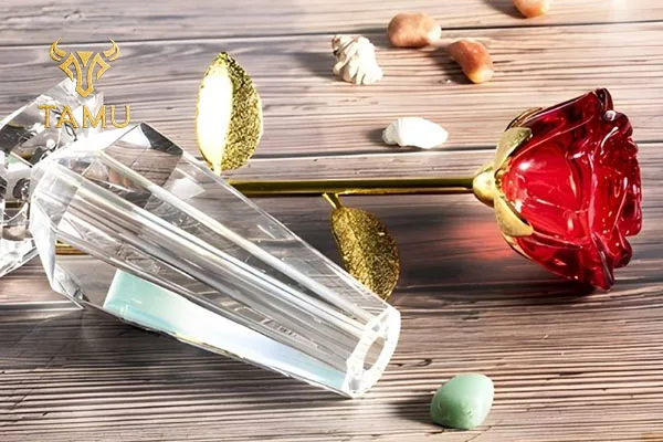 Quà chia tay tinh tế nhất 2026 dành cho đồng nghiệp nữ