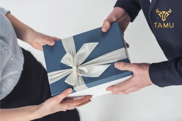 Những món quà tặng mừng khai trương phổ biến nhất 2026