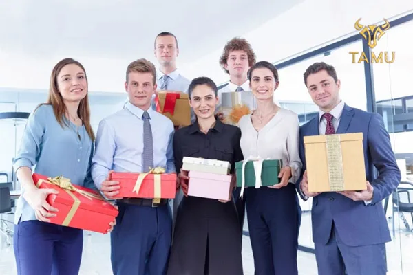 Mẹo lựa chọn quà mừng khai trương cho môi trường công sở