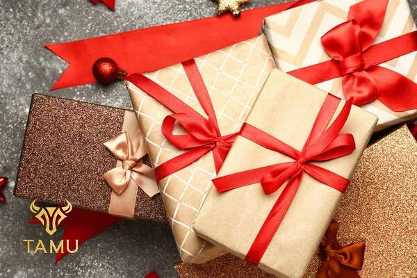 Ý nghĩa của món quà tặng thầy cô nhân ngày họp lớp