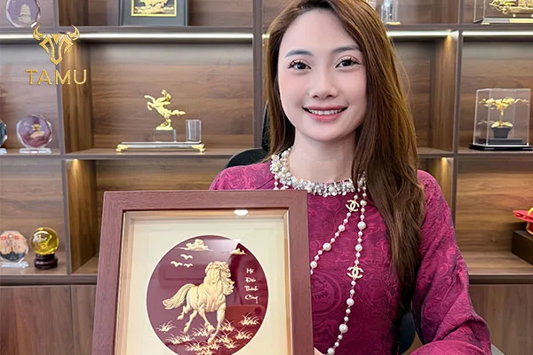 Bí kíp chọn quà tặng sếp nữ cao cấp thể hiện đẳng cấp và sự tôn trọng tốt nhất năm 2026