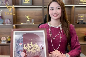 Tranh dát vàng 24K Mã Đáo Thành Công - Gợi ý quà tặng doanh nhân 2026 từ TAMU - Quà Tặng Pha Lê