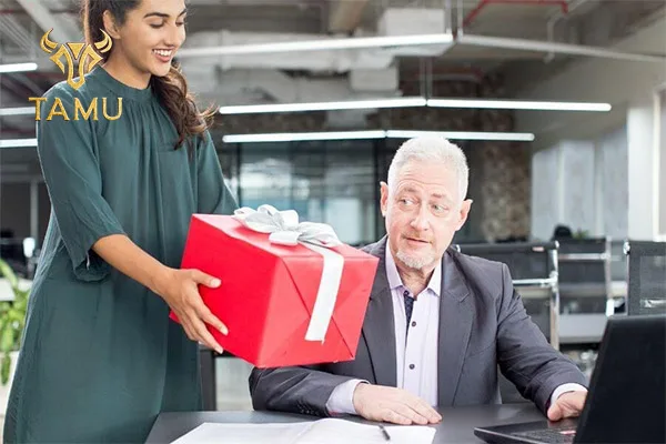 Biểu Trưng Pha Lê Khắc Logo Công Ty Đẹp & Giá Rẻ 2026